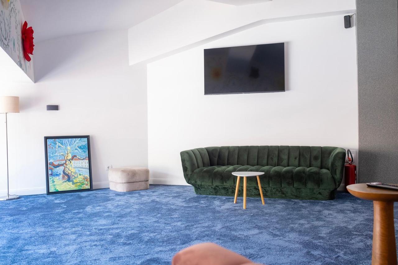 Nam Hotel Prizren Exteriér fotografie